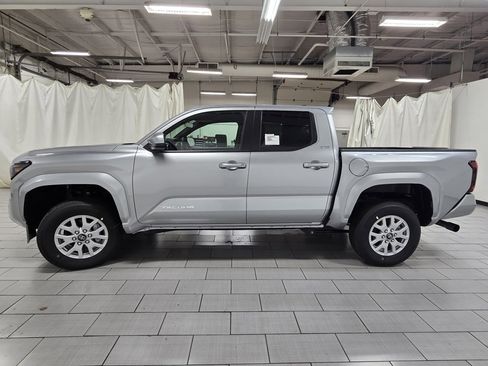 New 2025 Toyota Tacoma SR5 image 12
