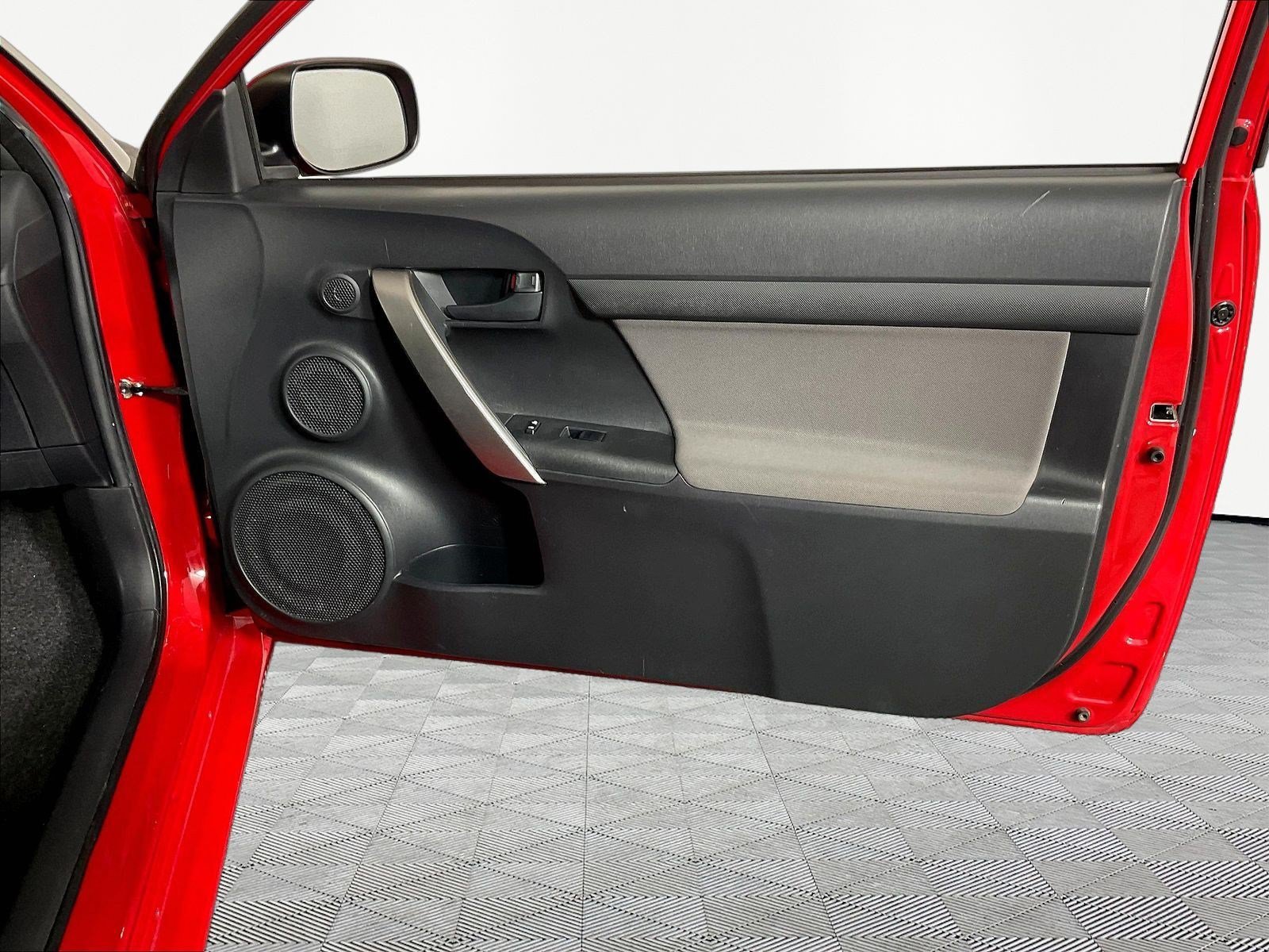 Used 2015 Scion tC FWD image 26
