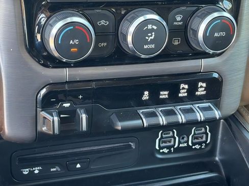Used 2019 RAM 1500 Limited AWD/4WD image 24
