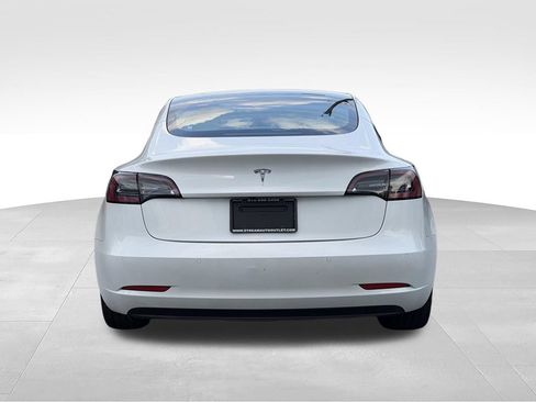 Used 2022 Tesla Model 3 RWD image 9