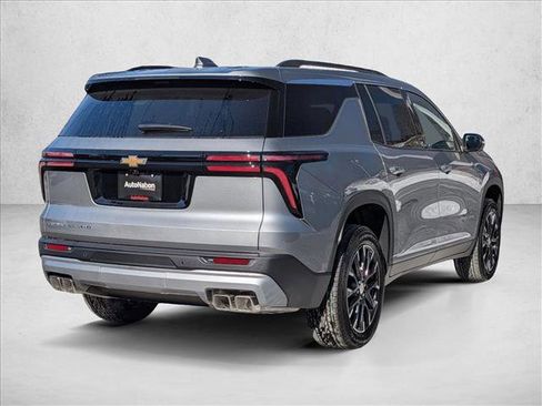 New 2026 Chevrolet Traverse LT w/ Sun and Wheel Package image 2