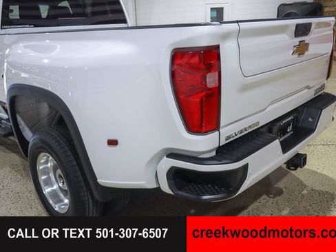 Used 2022 Chevrolet Silverado 3500 High Country w/ LPO, Hitch Package AWD/4WD image 27
