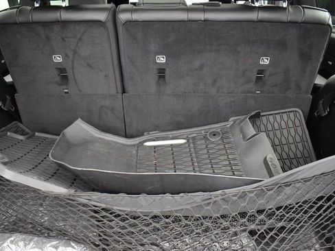 Used 2024 Jeep Wagoneer Series II w/ Convenience Group I image 12