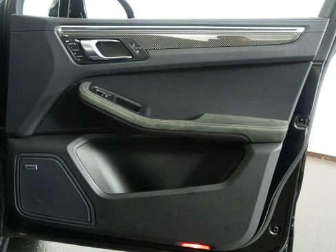 Used 2023 Porsche Macan GTS w/ GTS Sport Package image 50