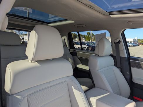 Used 2025 Hyundai Santa Fe Calligraphy image 11