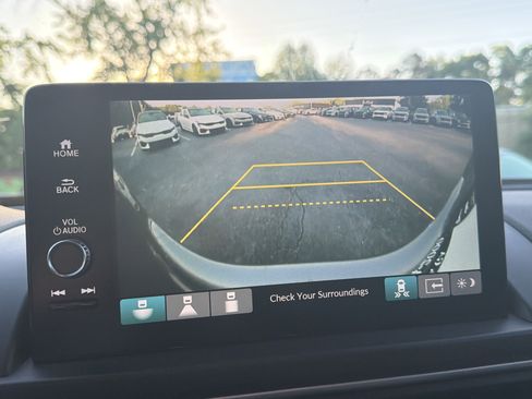 Used 2025 Honda Pilot Touring image 28