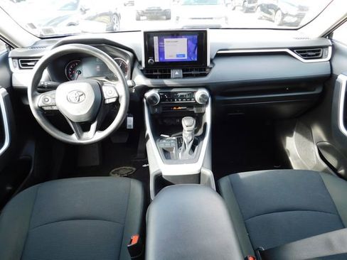 Used 2023 Toyota RAV4 LE image 18