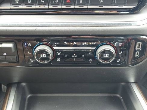 Used 2024 Chevrolet Silverado 2500 High Country w/ High Country Premium Package image 35