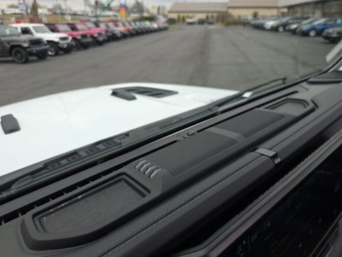 Used 2025 Jeep Wrangler Unlimited Rubicon 4xe w/ Safety Group AWD/4WD image 28
