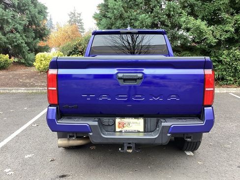 Used 2024 Toyota Tacoma TRD Sport image 21