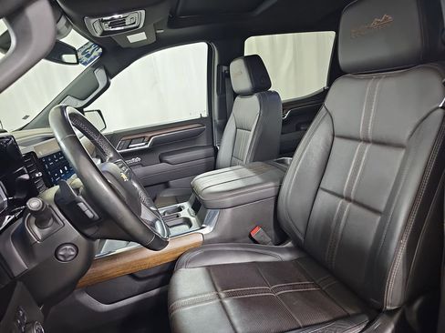 Certified 2023 Chevrolet Silverado 1500 High Country w/ High Country Premium Package image 18