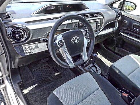 Used 2015 Toyota Prius C Two FWD image 9