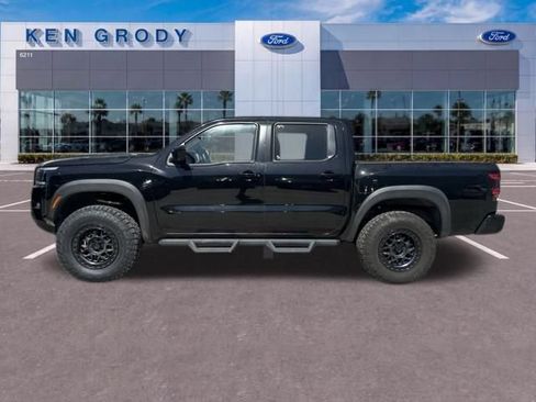 Used 2023 Nissan Frontier PRO-4X w/ Pro Convenience Package AWD/4WD image 5
