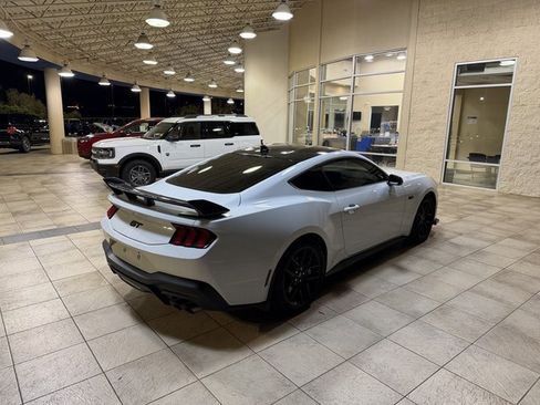 Used 2024 Ford Mustang GT image 10