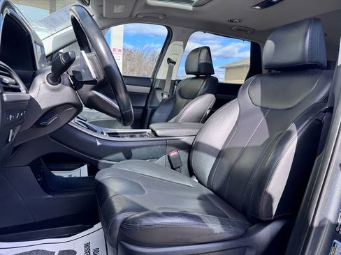 Used 2022 Hyundai Palisade SEL w/ Premium Package image 16