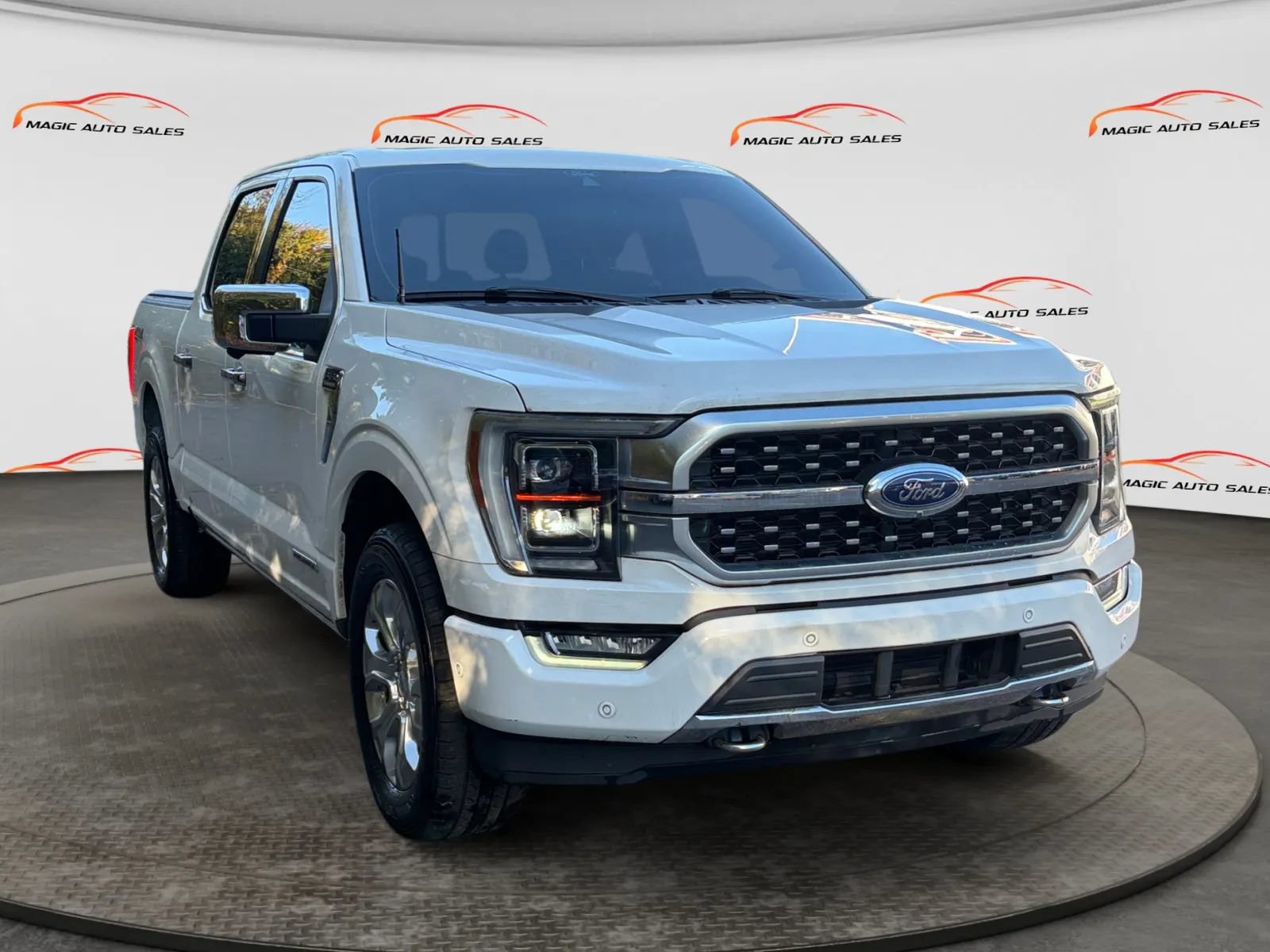 Used 2021 Ford F150 Platinum w/ Equipment Group 701A High AWD/4WD image 5