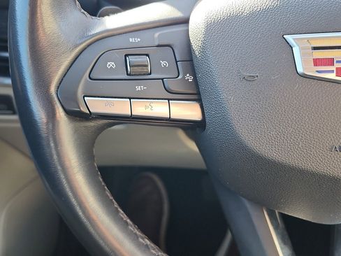 Used 2023 Cadillac XT4 Premium Luxury image 14