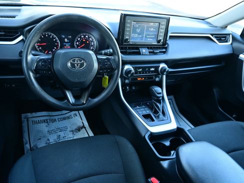 Used 2020 Toyota RAV4 LE image 23