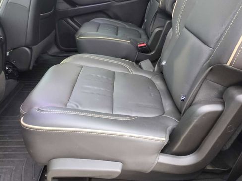 Used 2023 Chevrolet Traverse Premier w/ Redline Edition AWD/4WD image 26