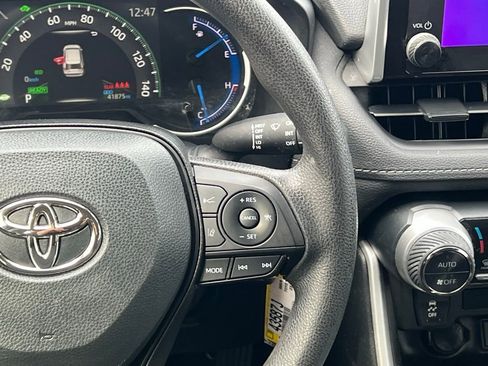 Certified 2023 Toyota RAV4 LE image 23