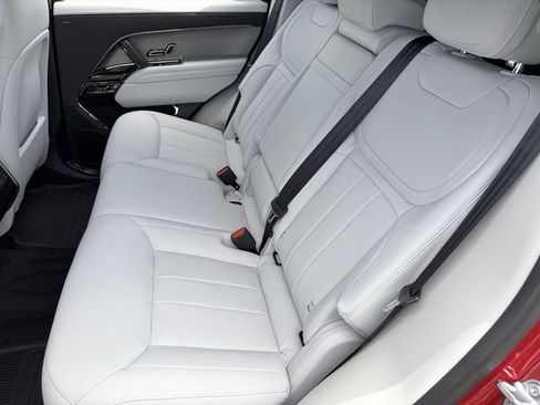 New 2026 Land Rover Range Rover Sport SE AWD/4WD image 17