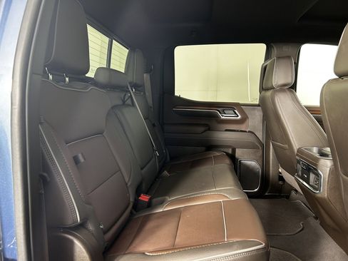 Used 2025 GMC Sierra 1500 Denali AWD/4WD image 13