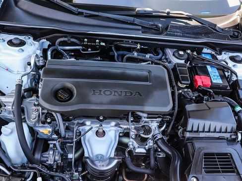 Used 2025 Honda Civic Sport image 29