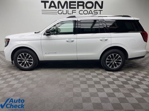 Used 2025 Ford Expedition Platinum image 6