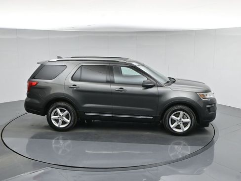 Certified 2018 Ford Explorer XLT image 56