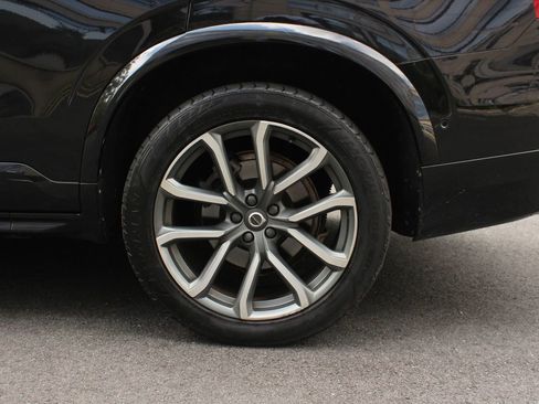 Used 2018 Volvo XC90 T6 Momentum w/ Convenience Package AWD/4WD image 10