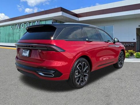 New 2026 Lincoln Nautilus Reserve image 4