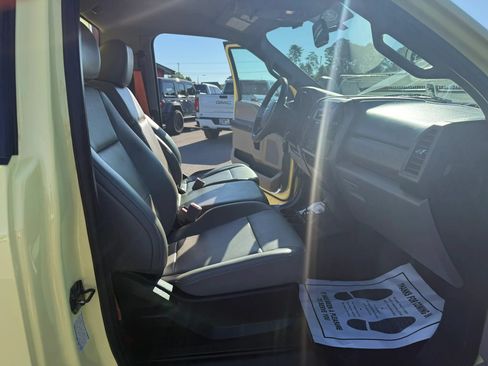 Used 2019 Ford F550 2WD Regular Cab Super Duty image 11