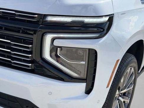 New 2026 Chevrolet Suburban High Country image 26