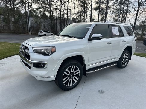 Certified 2024 Toyota 4Runner Limited image 5