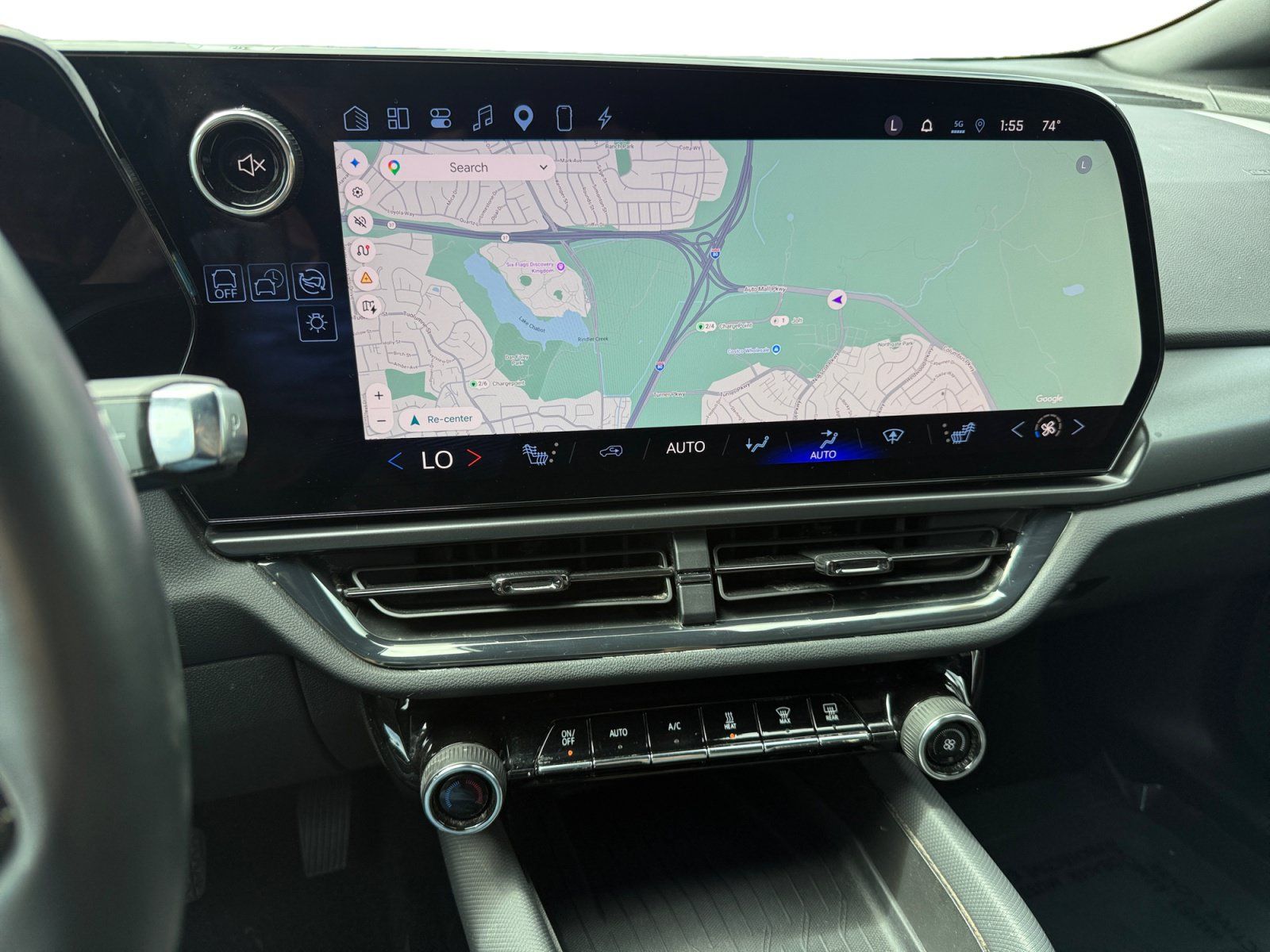 Used 2024 Chevrolet Equinox EV RS FWD image 12