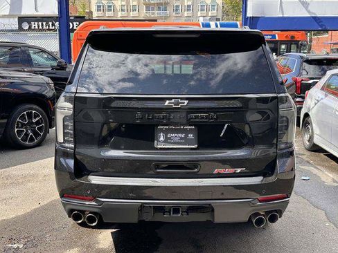 Used 2025 Chevrolet Suburban RST w/ Comfort Package image 3