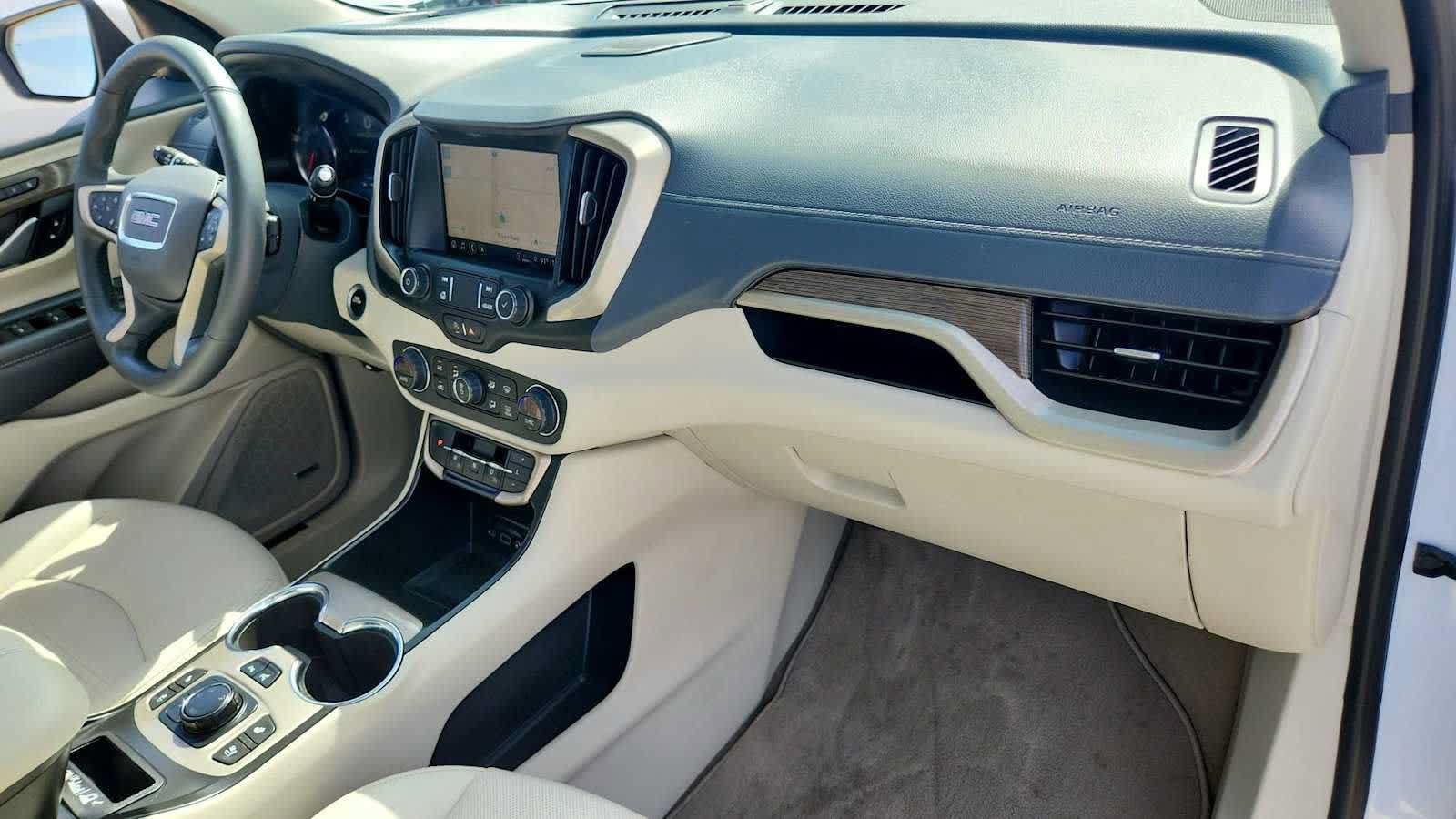 Used 2023 GMC Terrain Denali w/ Denali Premium Package AWD/4WD image 24