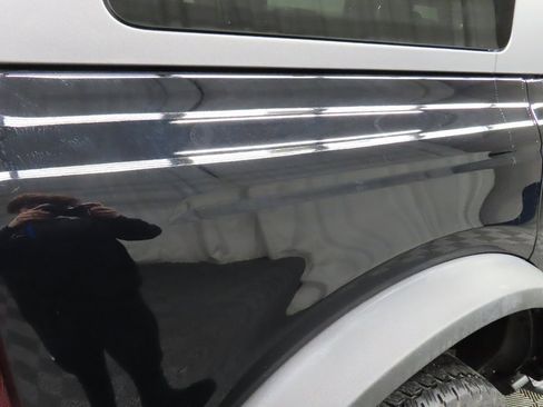 Used 2021 Ford Bronco Black Diamond image 25