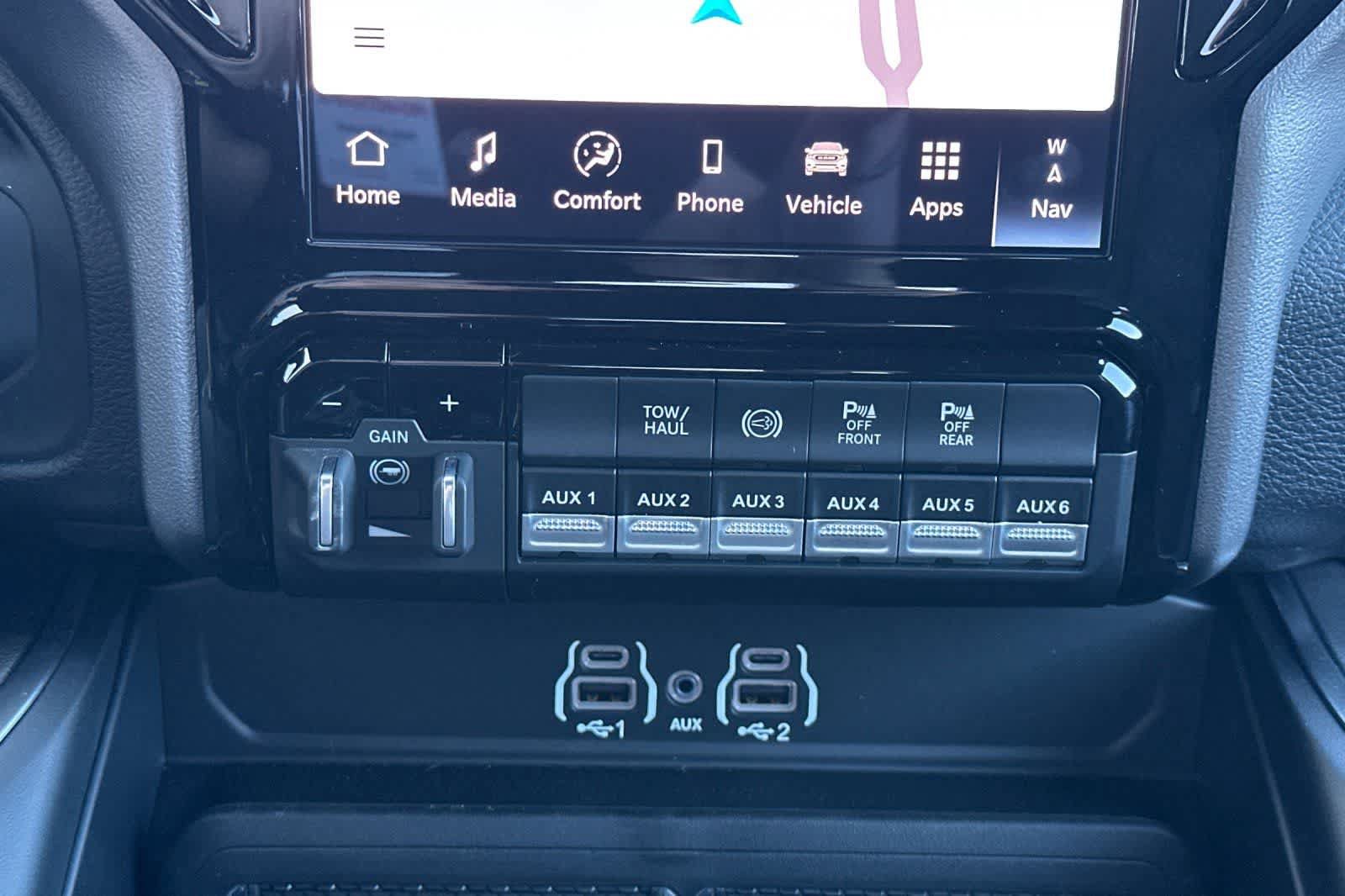 New 2026 RAM 3500 Big Horn AWD/4WD image 22