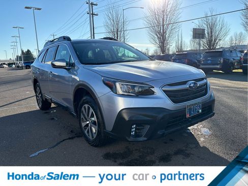 Used 2022 Subaru Outback Premium image 9