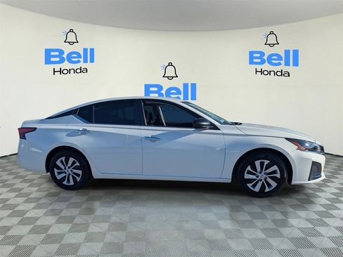 Used 2025 Nissan Altima 2.5 S image 5