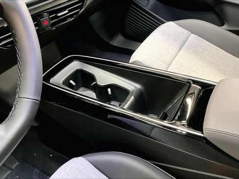 New 2026 Volkswagen ID.4 Pro image 10