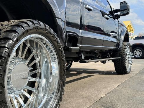 Used 2025 Ford F450 Platinum w/ Platinum Plus Package image 12