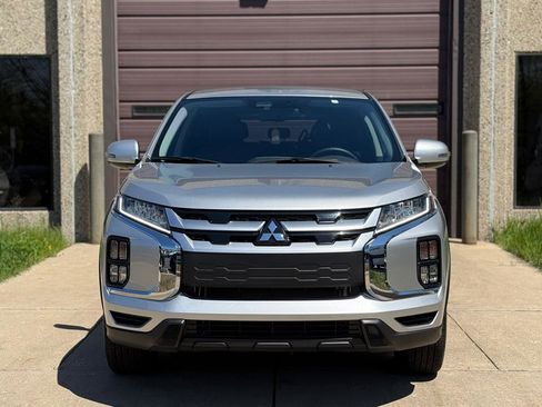 Used 2025 Mitsubishi Outlander Sport ES image 2