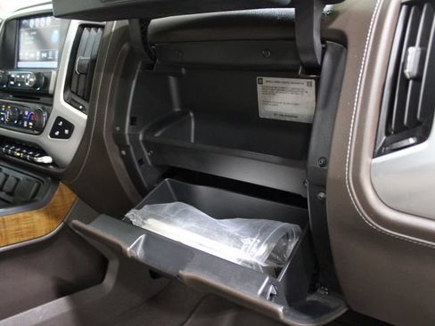 Used 2018 GMC Sierra 1500 SLT AWD/4WD image 28