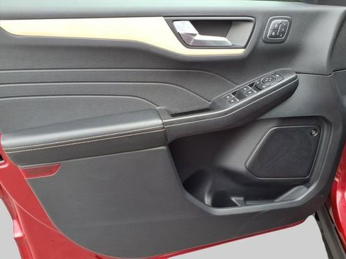 Used 2022 Ford Escape Titanium w/ Titanium Elite Package image 13