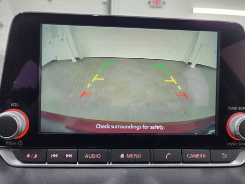 Used 2023 Nissan Sentra SV image 15