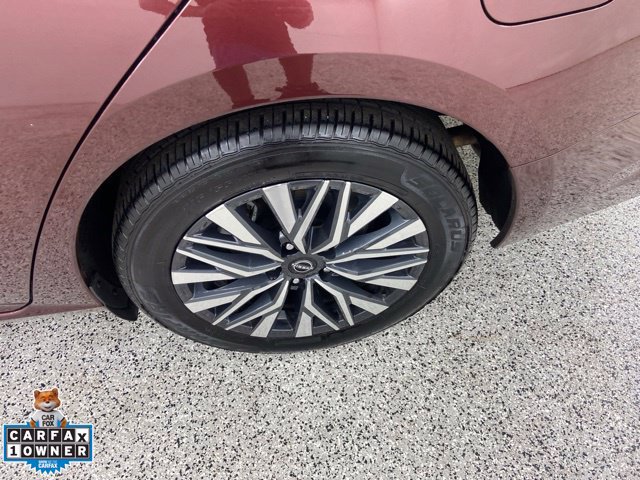 Used 2025 Nissan Altima 2.5 SV FWD image 11