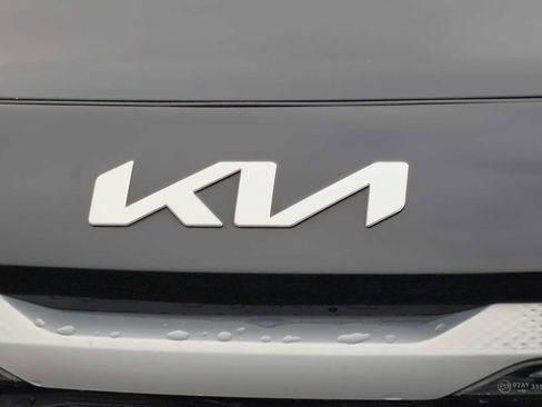 Used 2023 Kia Seltos SX w/ SX Sunroof Package image 12