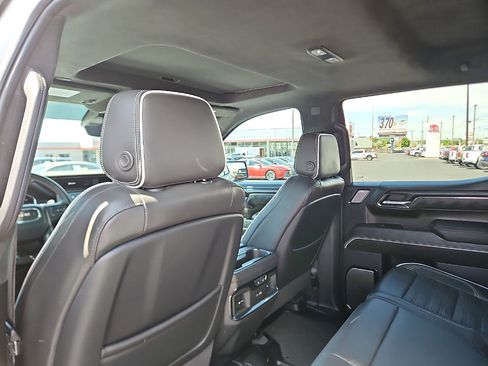 Used 2024 GMC Sierra 1500 AT4X AWD/4WD image 9